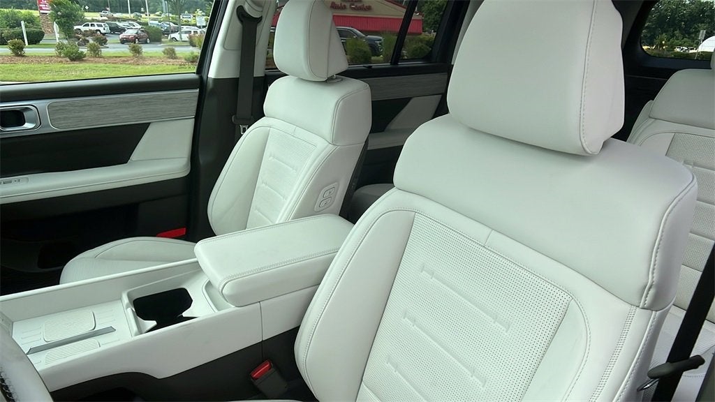 2025 Hyundai SANTA FE HYBRID Calligraphy