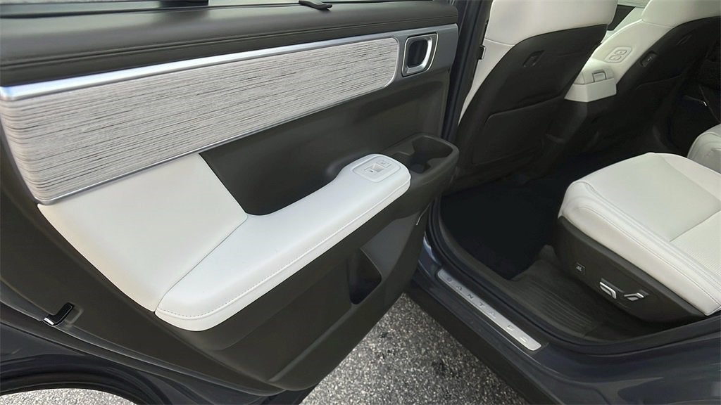 2025 Hyundai SANTA FE HYBRID Calligraphy