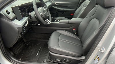 2025 Hyundai SONATA HYBRID Limited