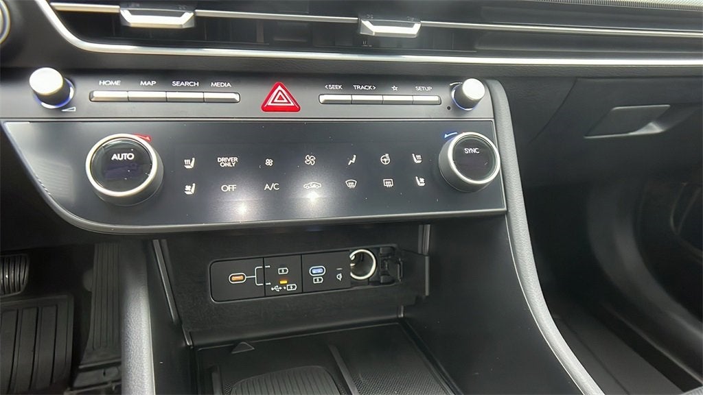 2025 Hyundai SONATA HYBRID Limited