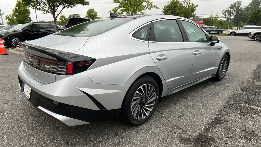 2025 Hyundai SONATA HYBRID Limited