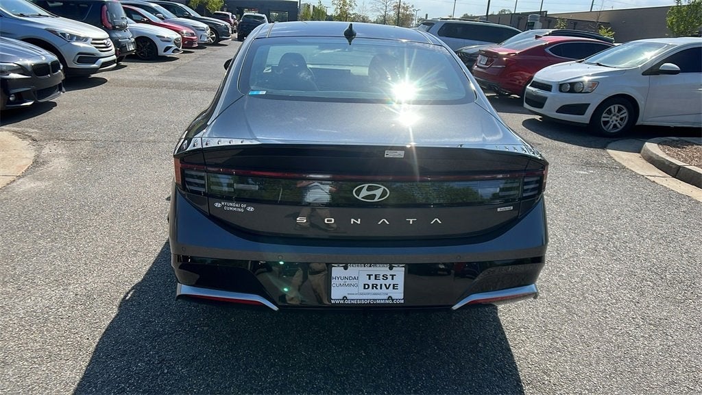 2025 Hyundai SONATA HYBRID Limited