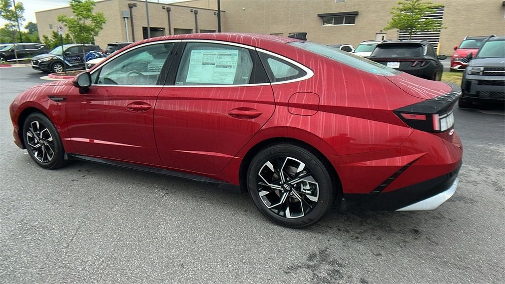 2025 Hyundai SONATA SEL