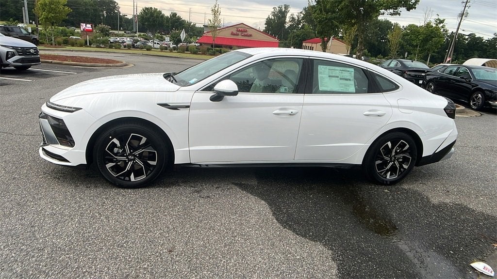 2025 Hyundai SONATA SEL