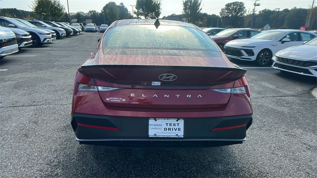 2025 Hyundai ELANTRA SEL Sport