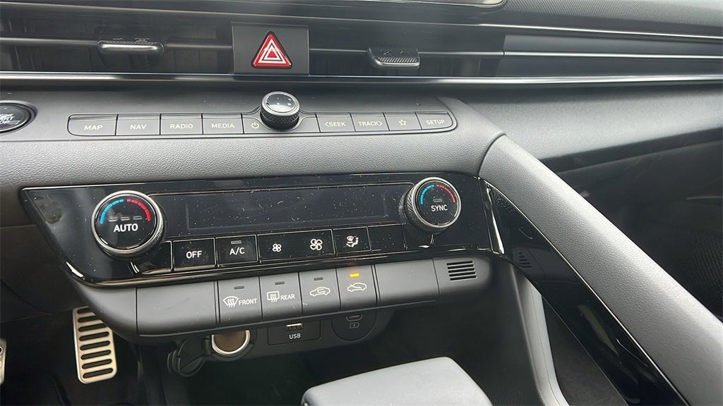 2025 Hyundai ELANTRA HYBRID SEL Sport