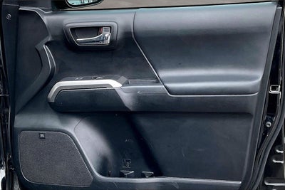 2022 Toyota Tacoma Limited V6