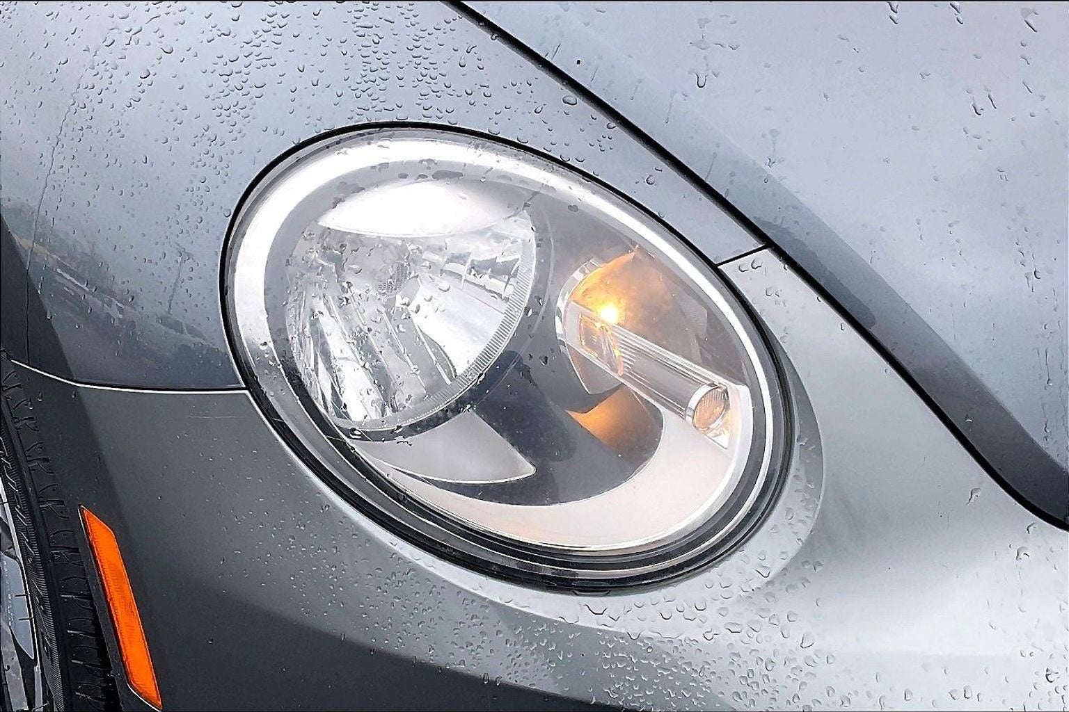 2012 Volkswagen Beetle 2.0 TSi