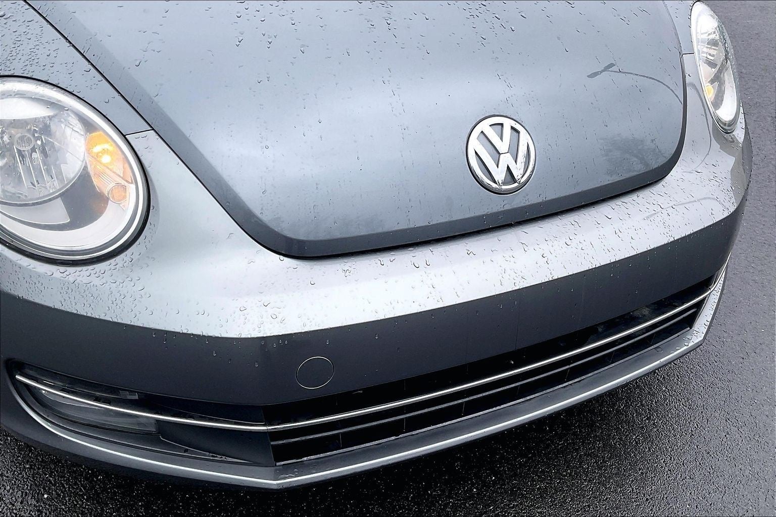 2012 Volkswagen Beetle 2.0 TSi