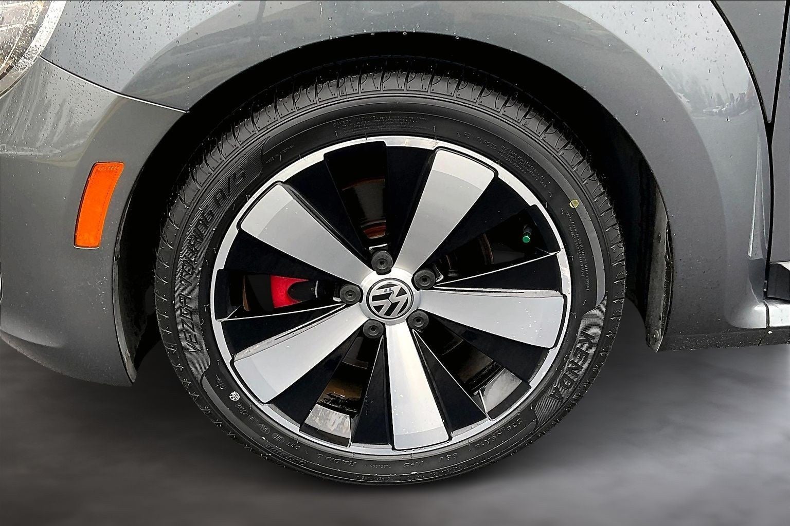 2012 Volkswagen Beetle 2.0 TSi