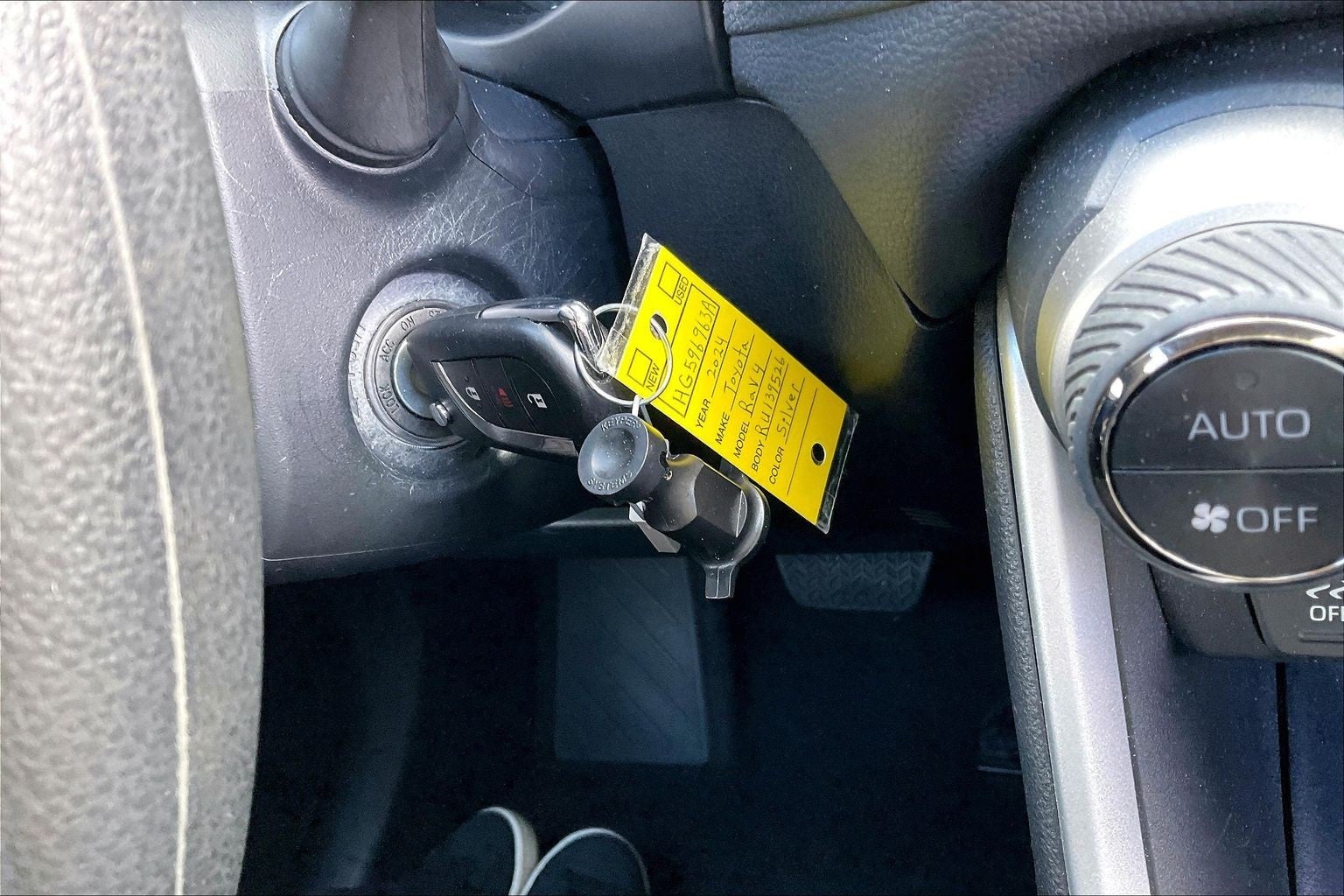 2024 Toyota RAV4 Hybrid LE