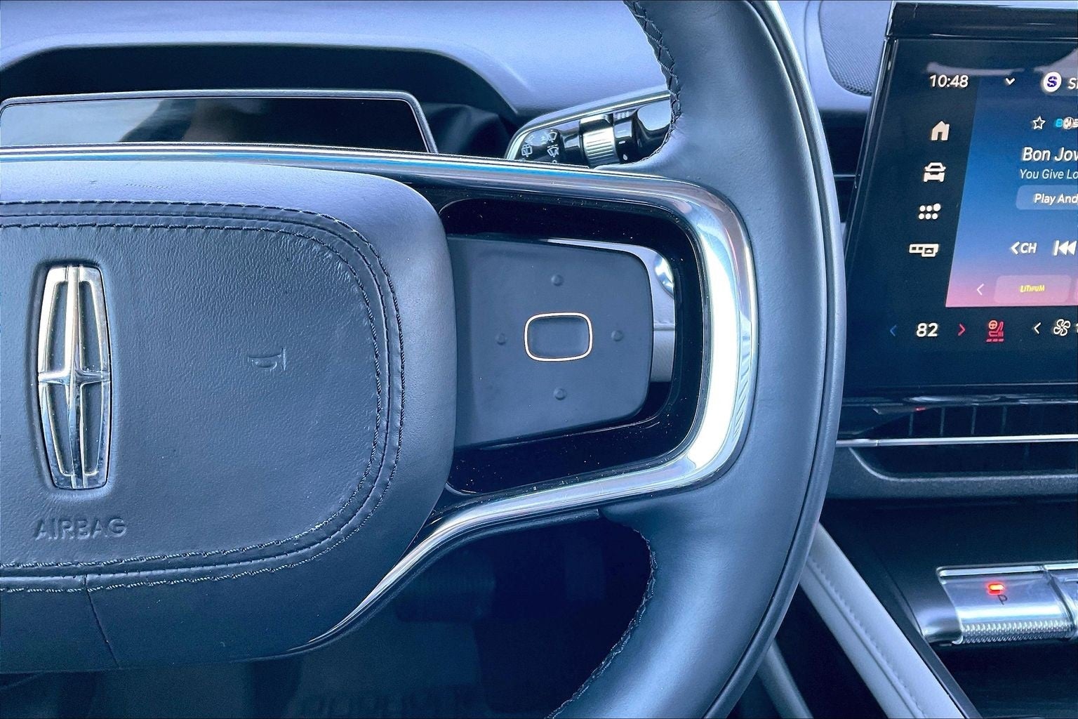 2024 Lincoln Nautilus Reserve