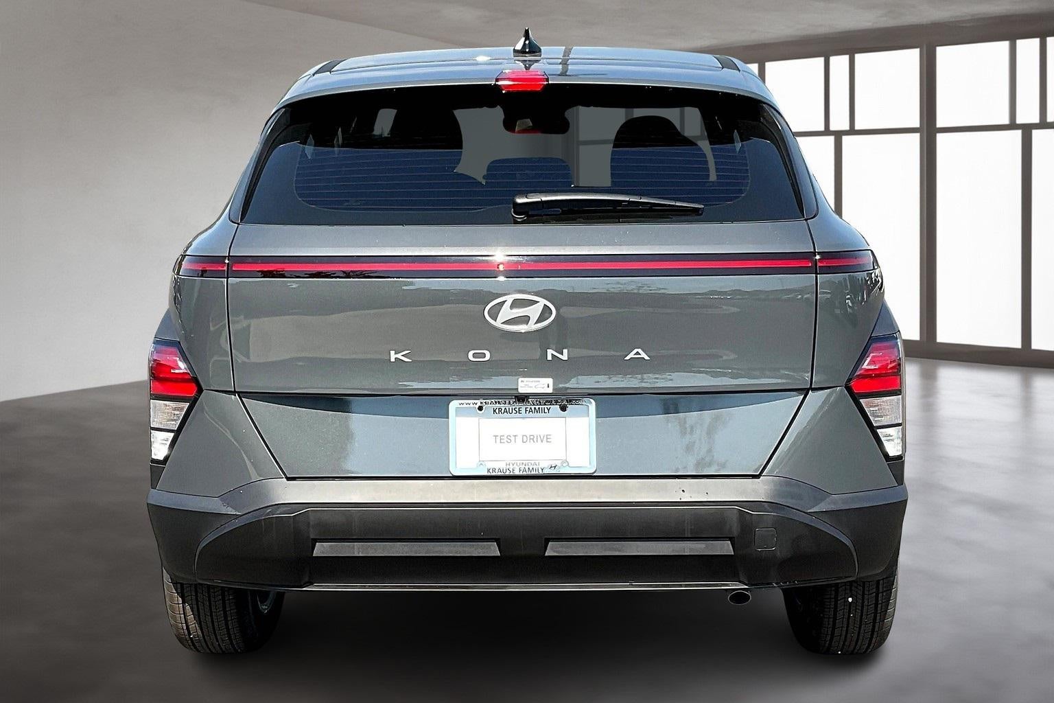 2026 Hyundai KONA SE FWD