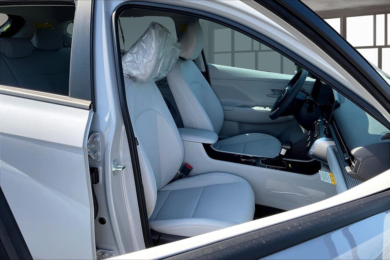 2026 Hyundai KONA SE FWD