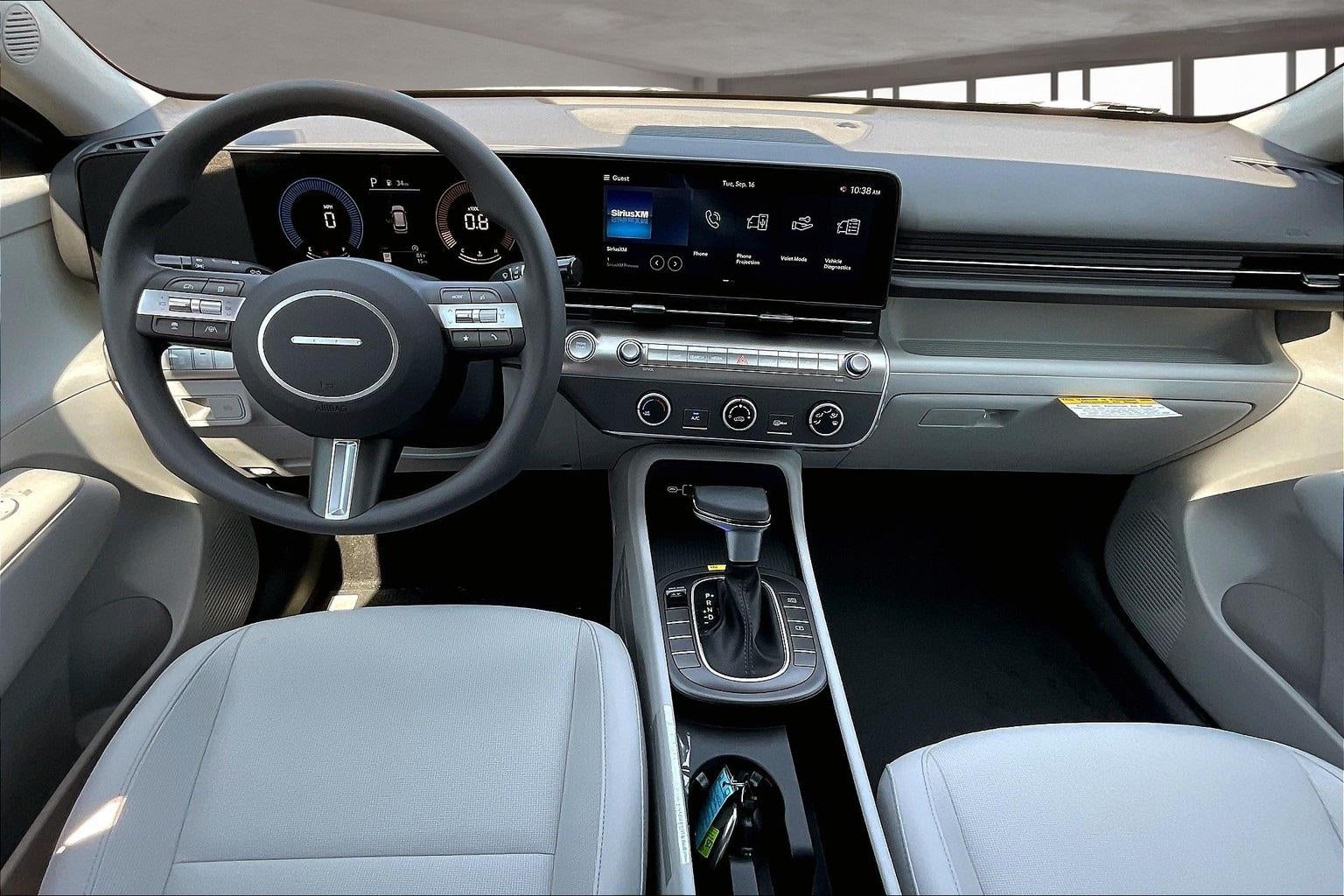 2026 Hyundai KONA SE FWD