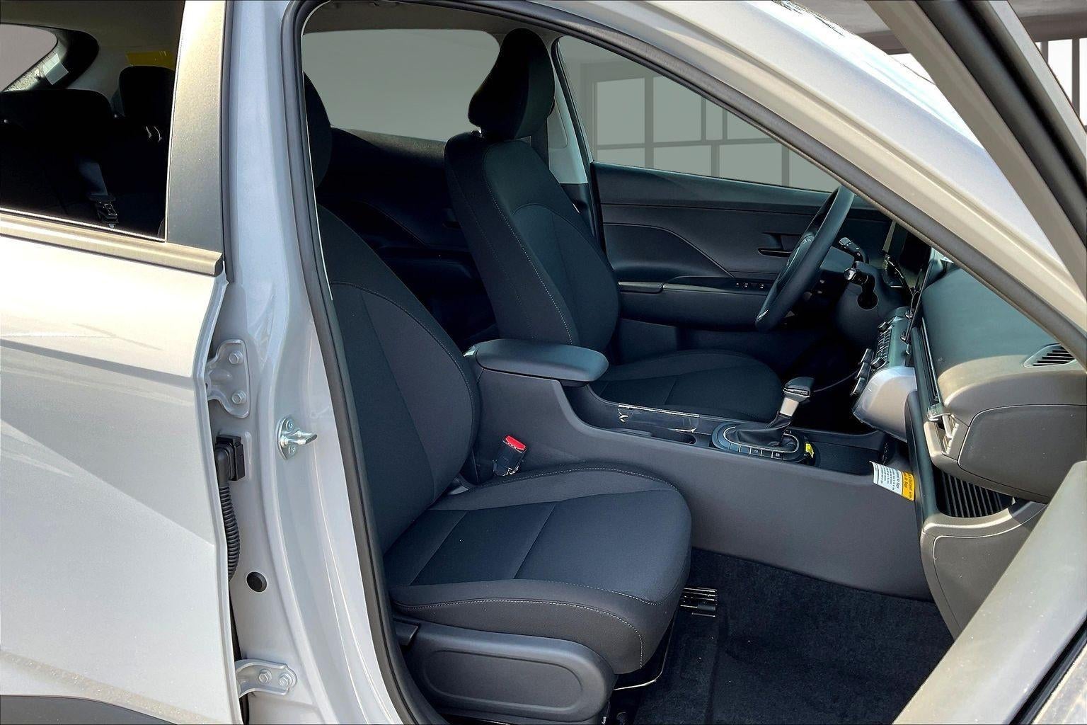 2026 Hyundai KONA SE FWD