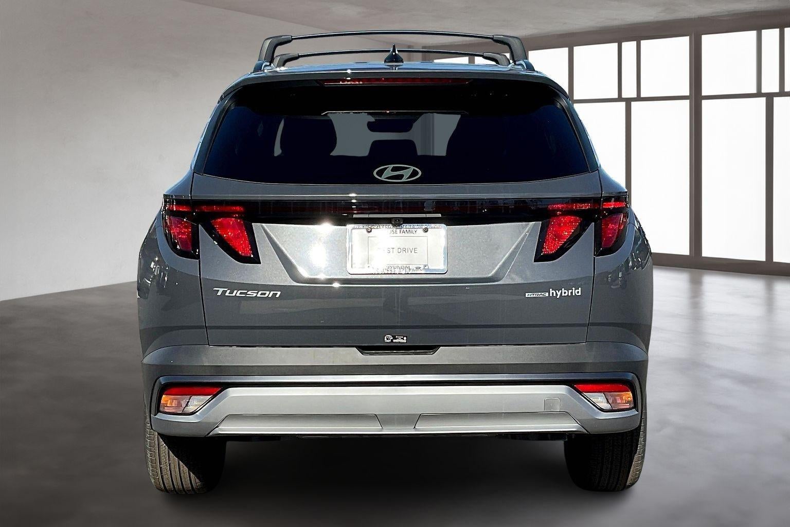 2026 Hyundai TUCSON HYBRID SEL AWD