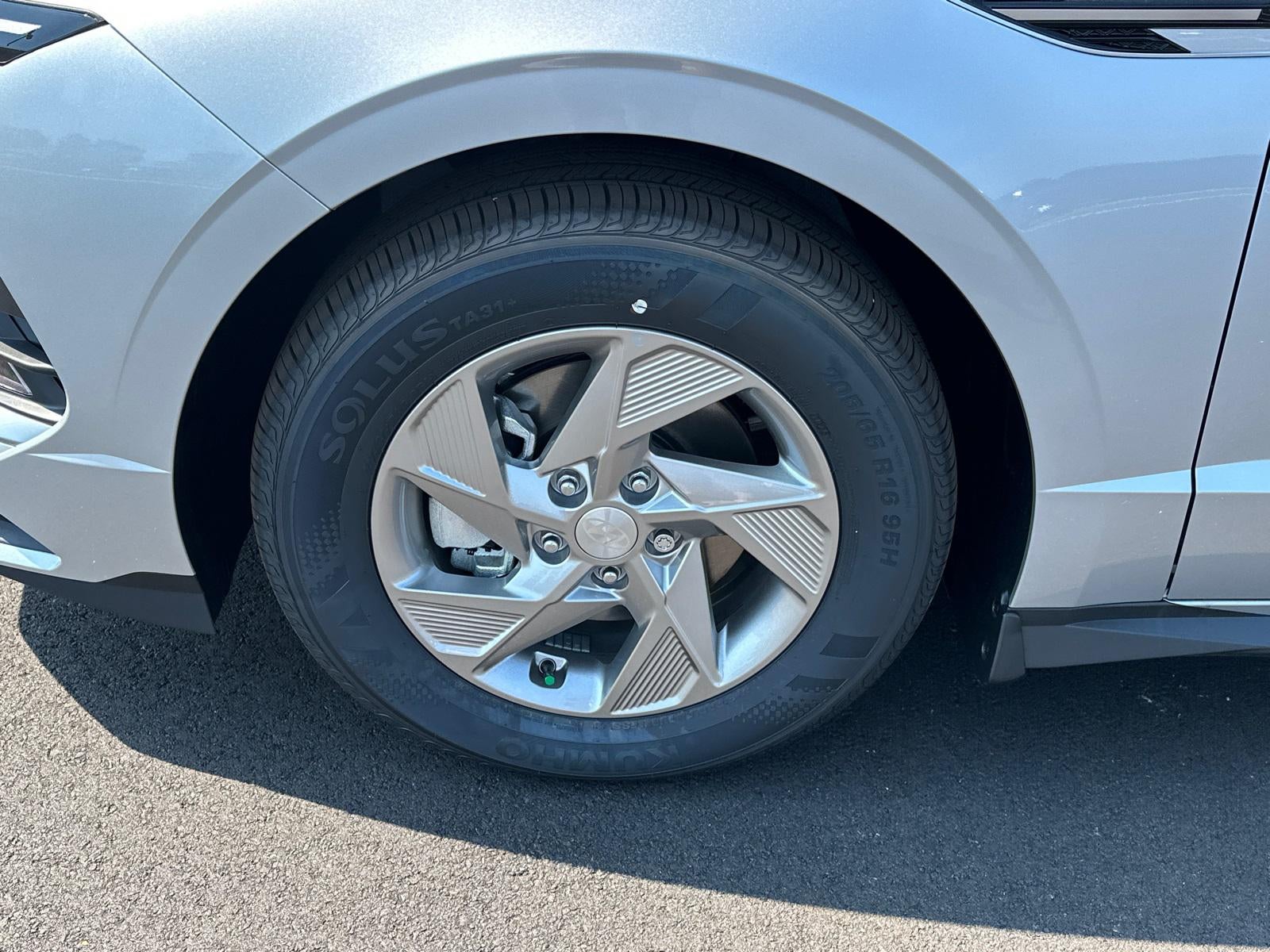 2025 Hyundai SONATA SE