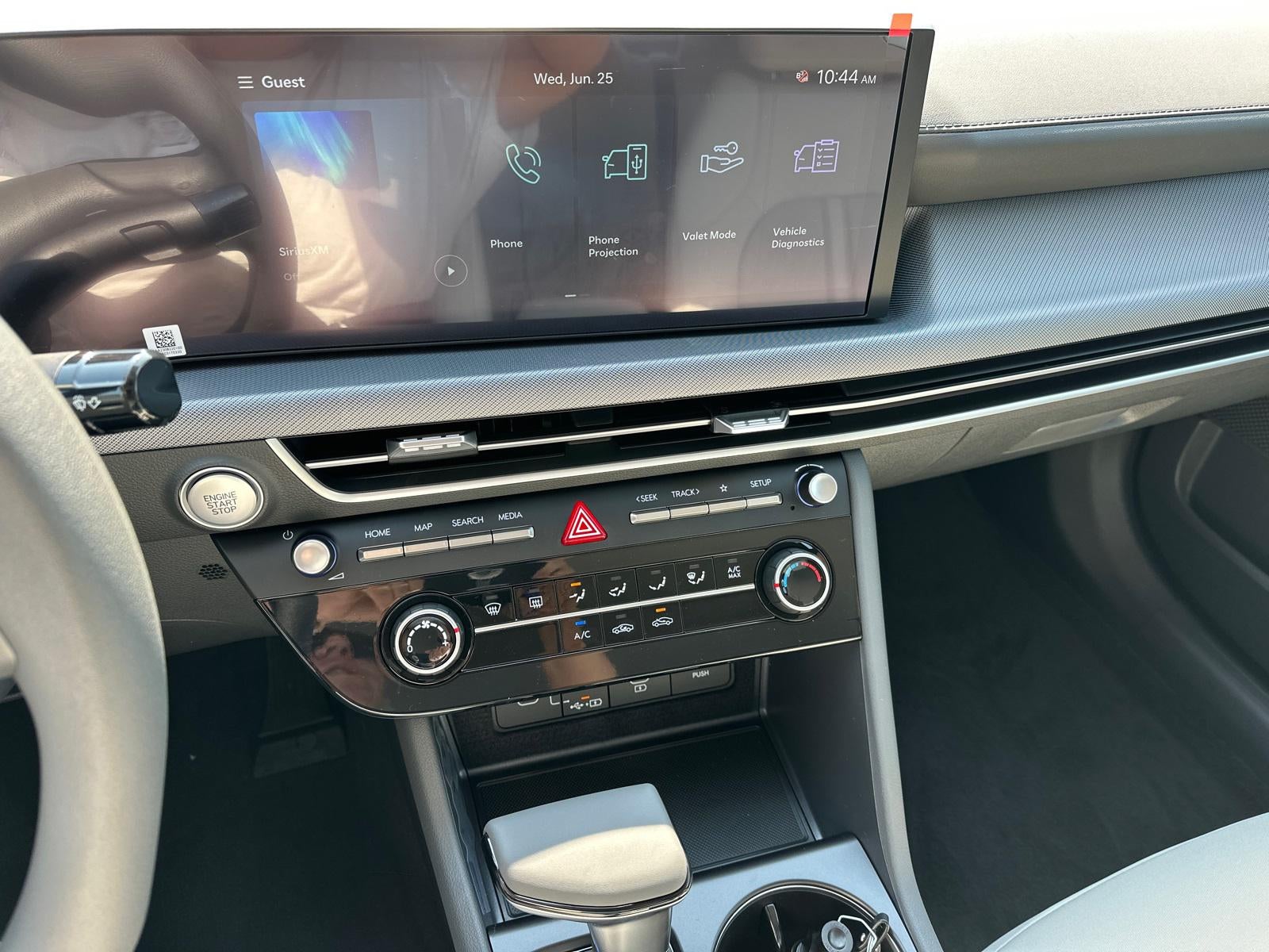 2025 Hyundai SONATA SE