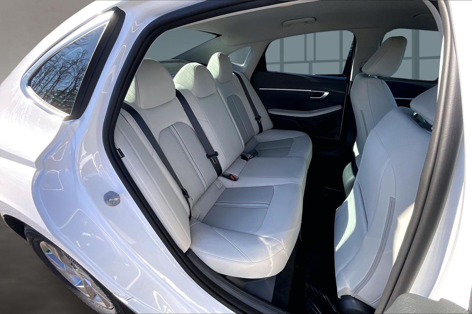 2026 Hyundai SONATA SE