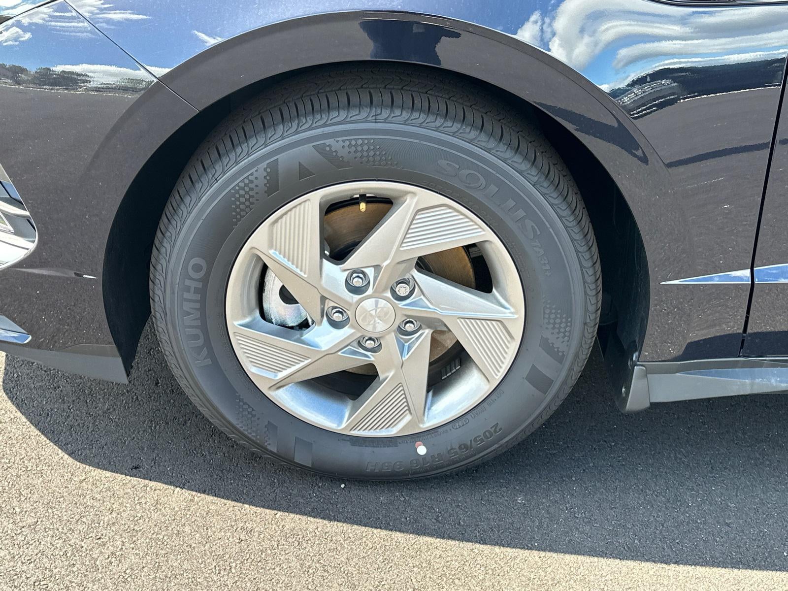 2025 Hyundai SONATA SE