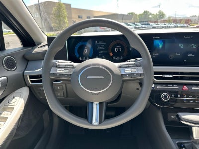 2025 Hyundai SONATA SE