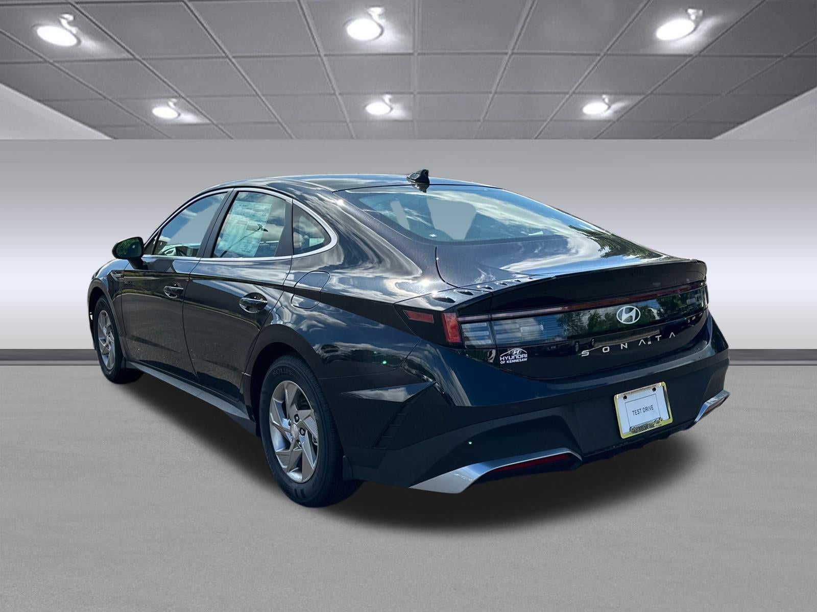 2025 Hyundai SONATA SE