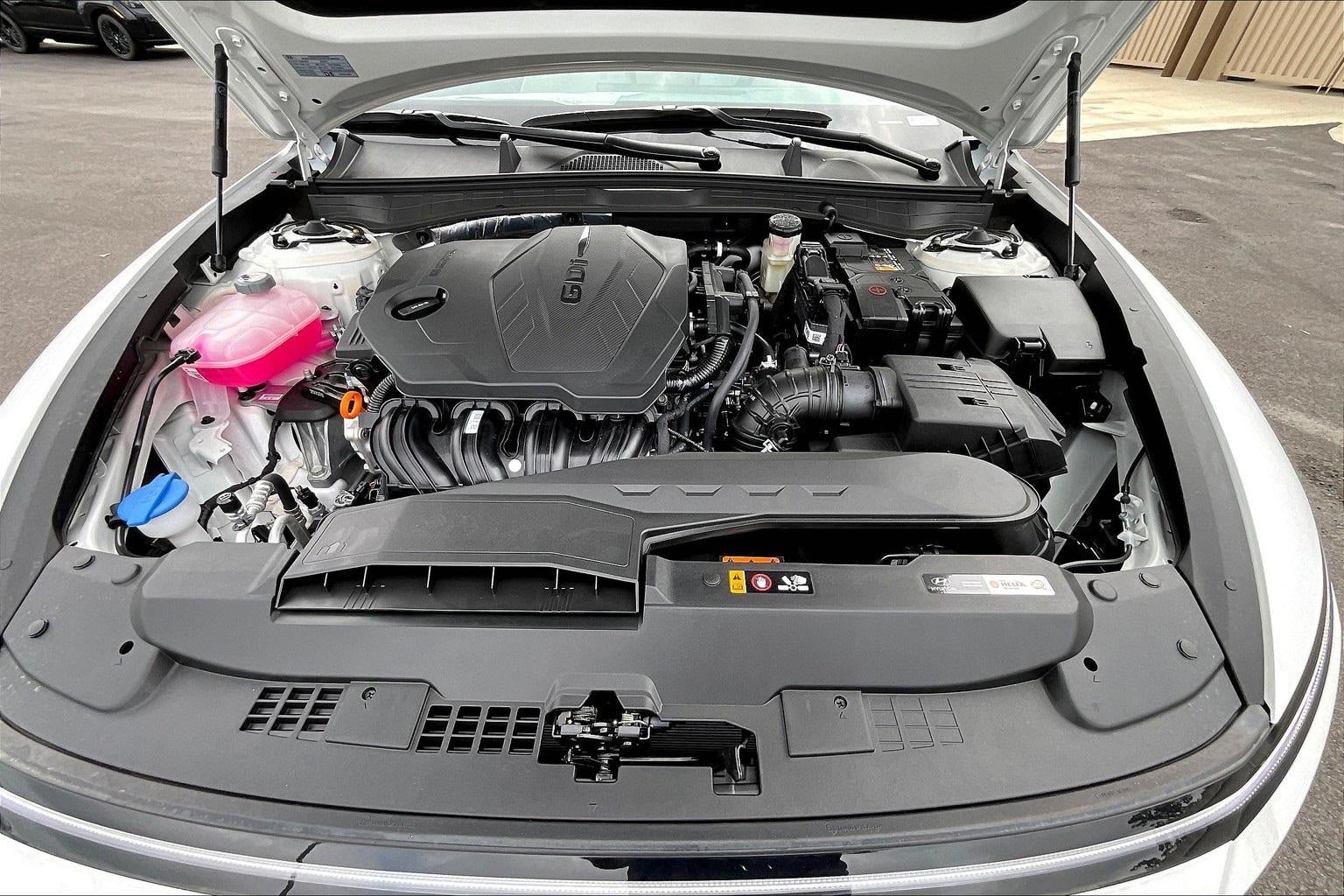 2025 Hyundai SONATA SE