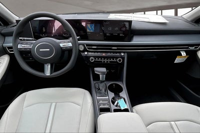 2025 Hyundai SONATA SE