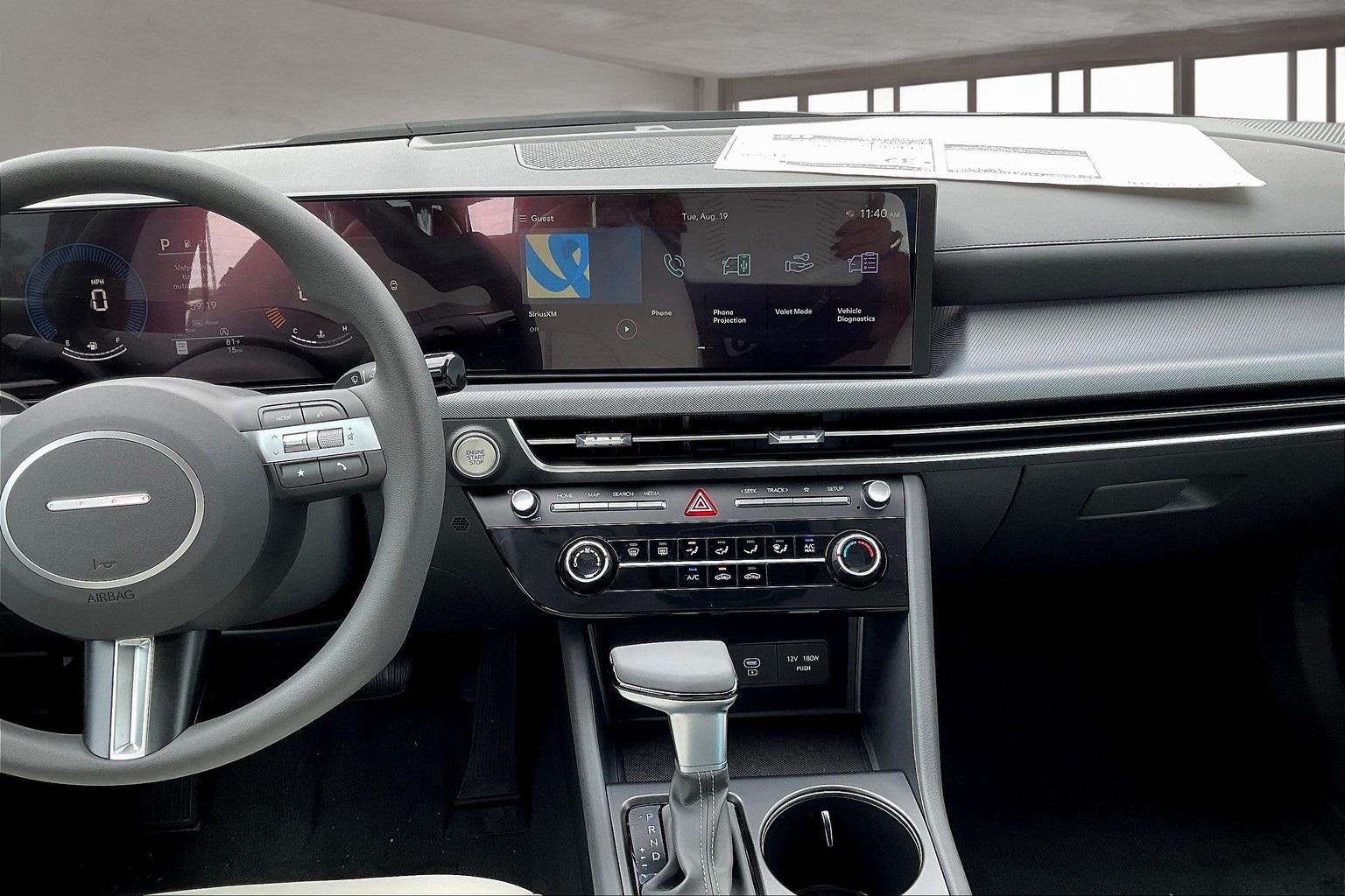 2025 Hyundai SONATA SE