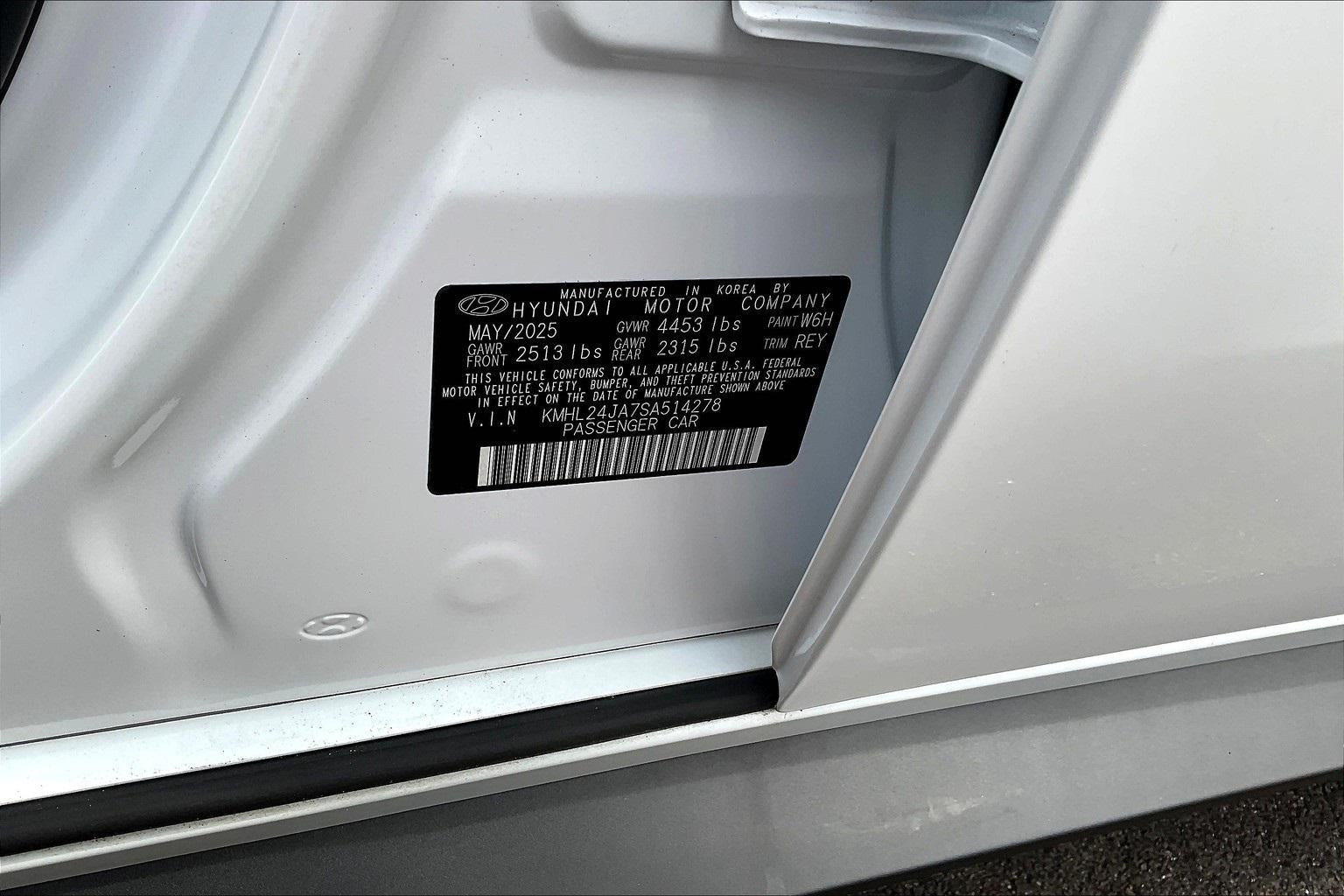 2025 Hyundai SONATA SE