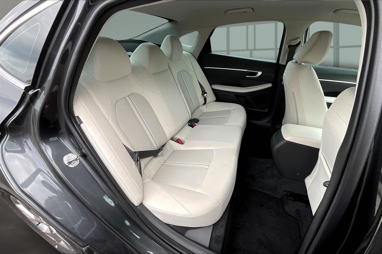 2025 Hyundai SONATA SE