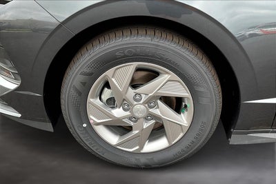 2025 Hyundai SONATA SE