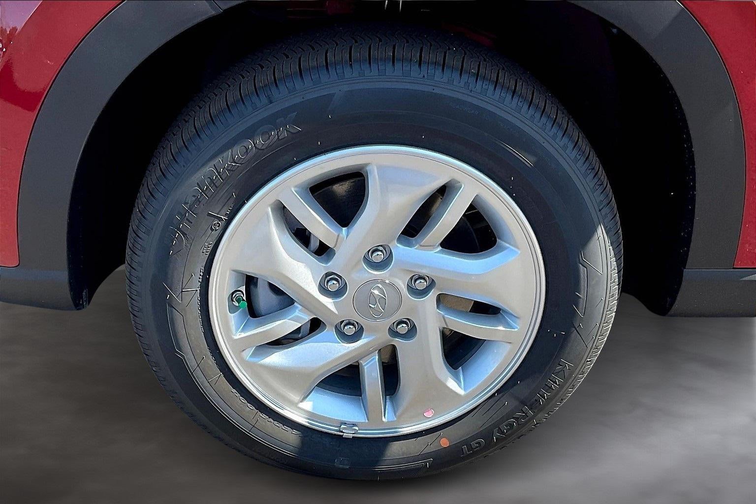 2025 Hyundai VENUE SE