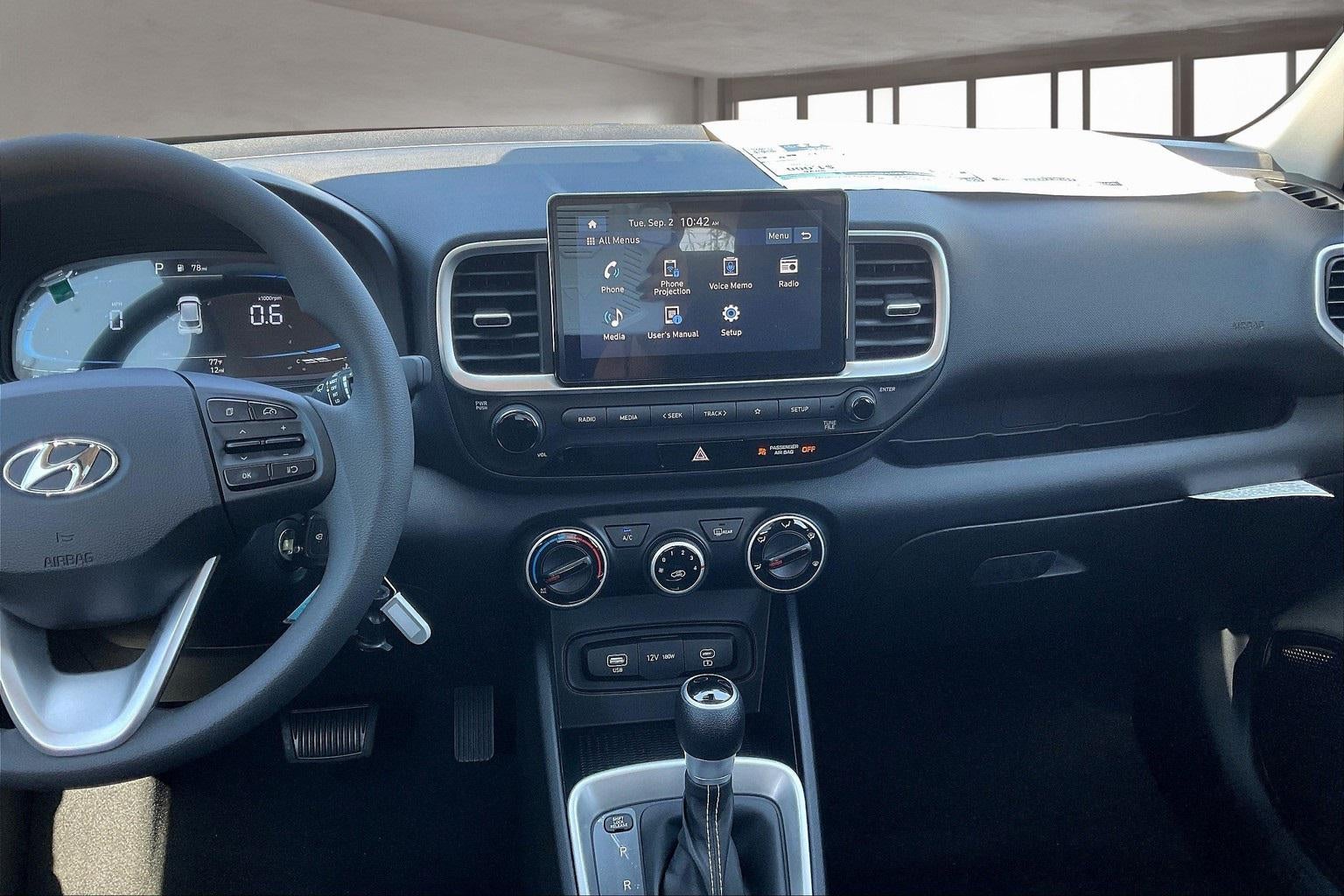 2025 Hyundai VENUE SE