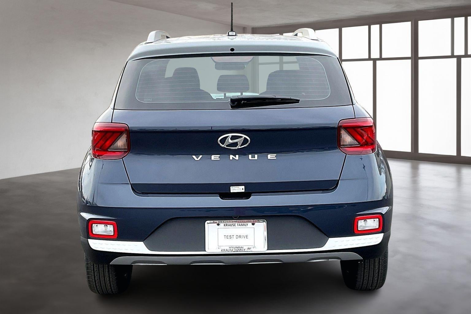 2026 Hyundai VENUE SEL W/Two-Tone Roof