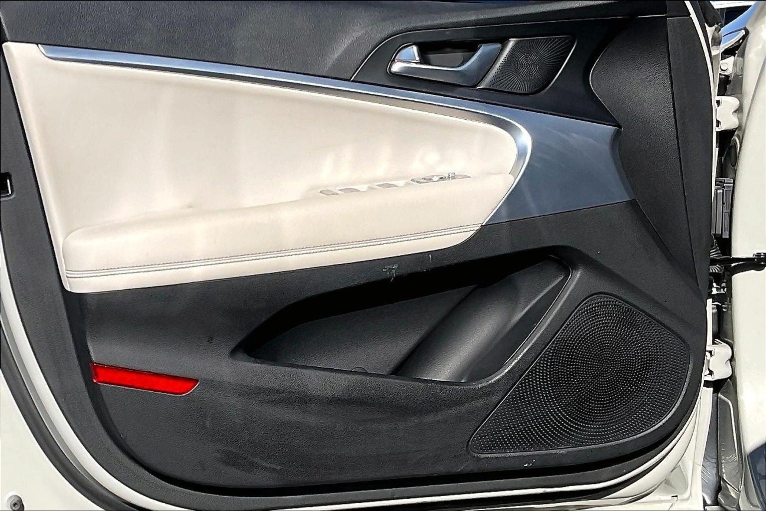 2024 Genesis G70 2.5T