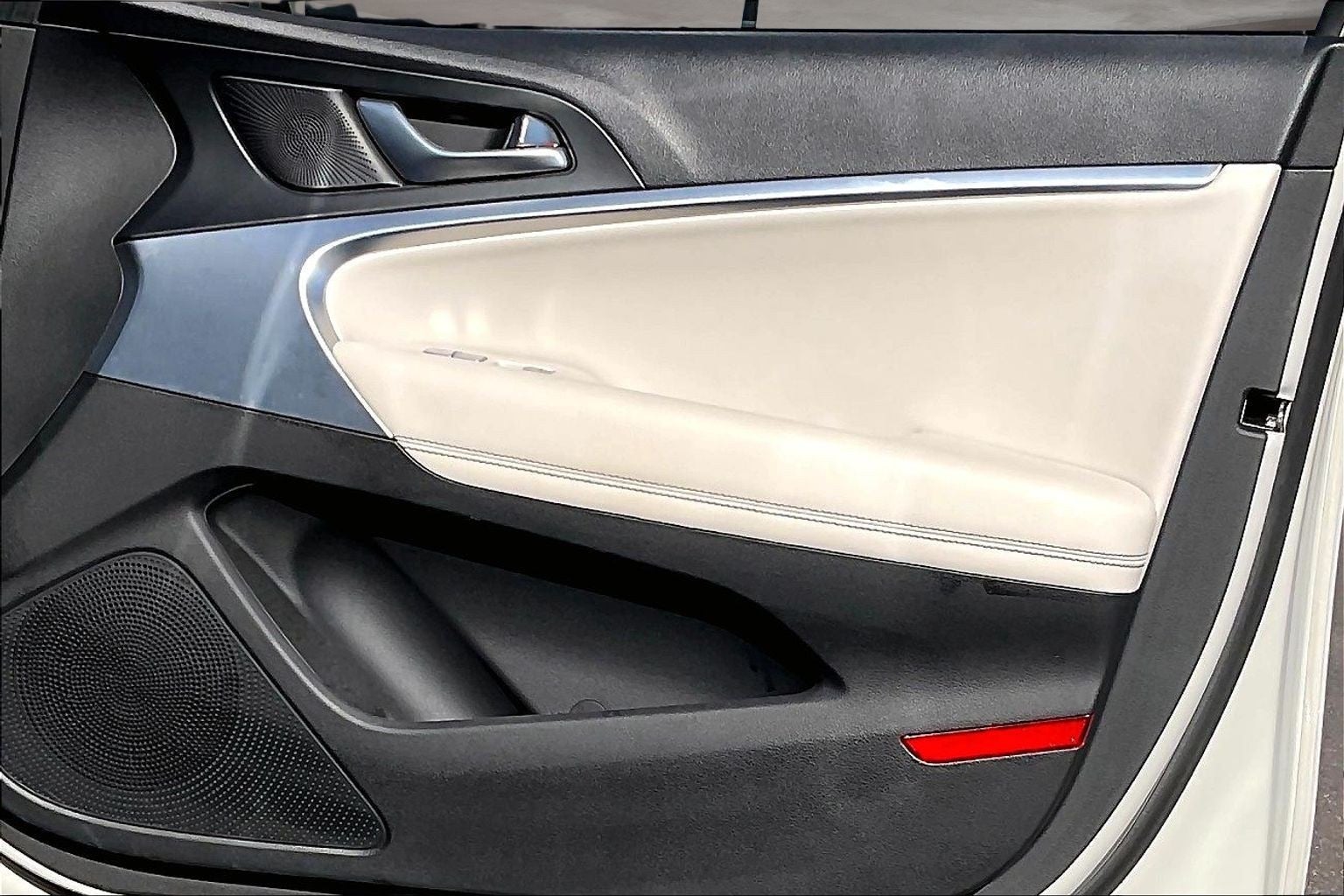 2024 Genesis G70 2.5T