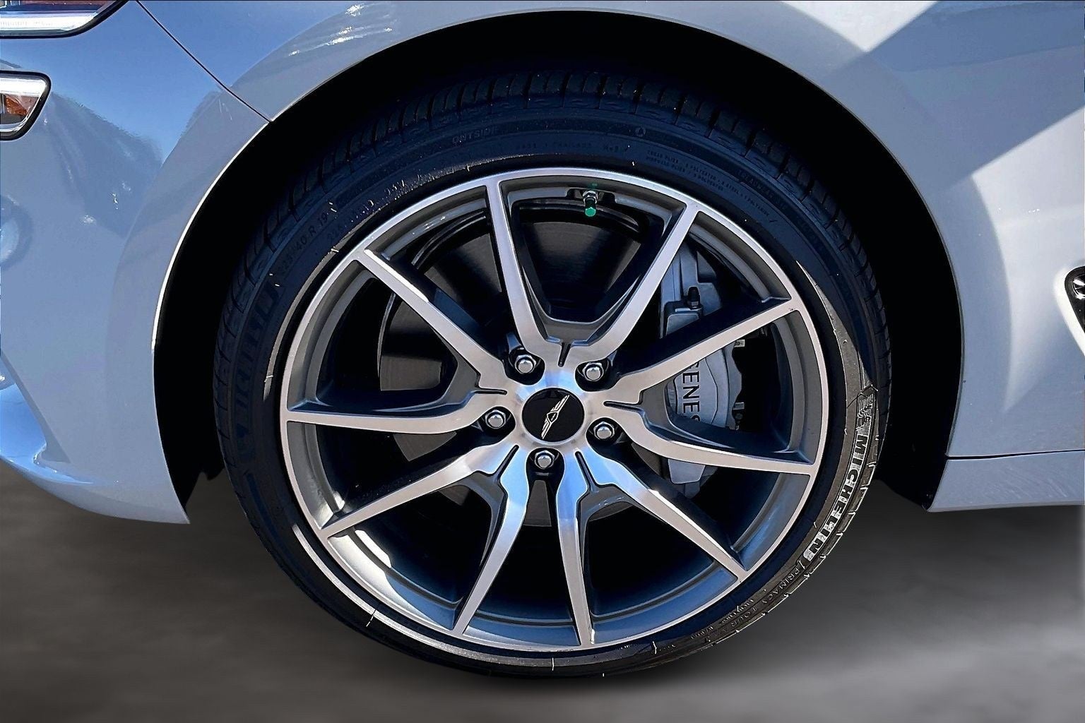 2024 Genesis G70 2.5T