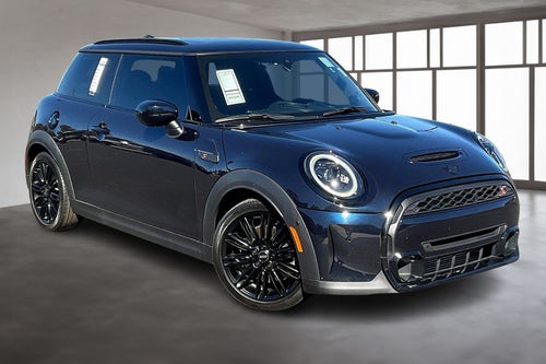 2023 MINI Cooper S Iconic