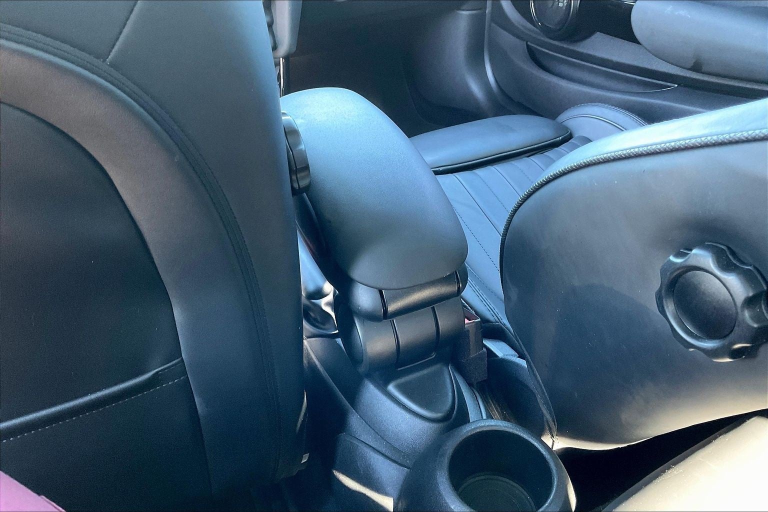 2023 MINI Cooper S Iconic