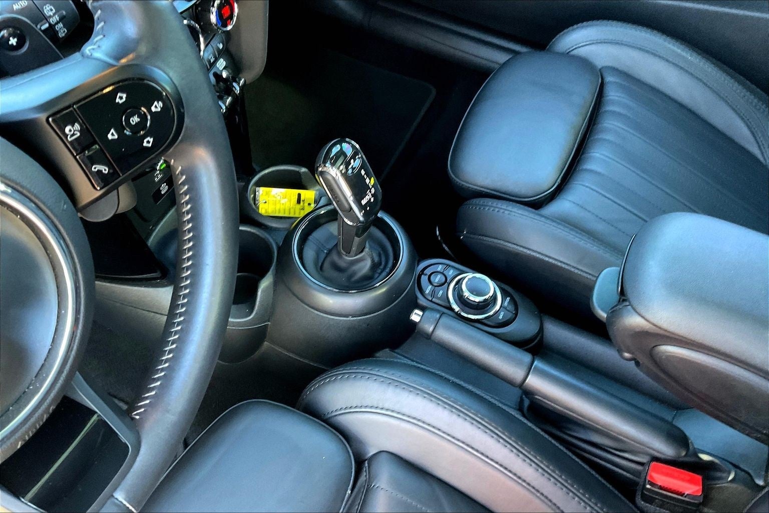 2023 MINI Cooper S Iconic