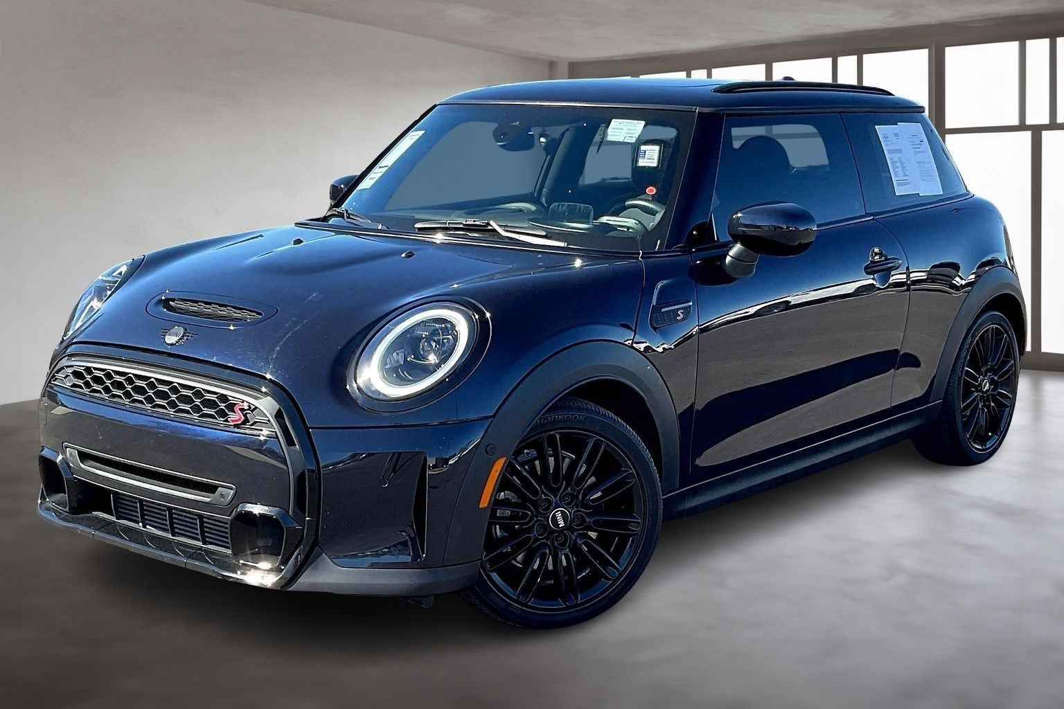 2023 MINI Cooper S Iconic