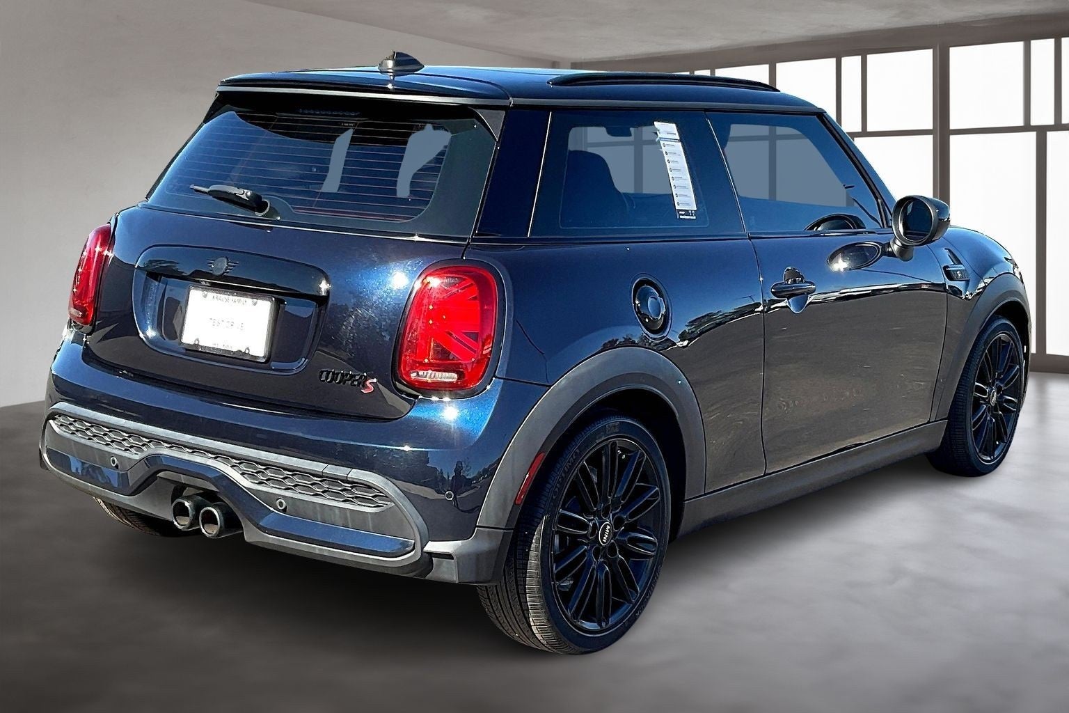 2023 MINI Cooper S Iconic