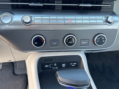 2026 Hyundai KONA SE FWD