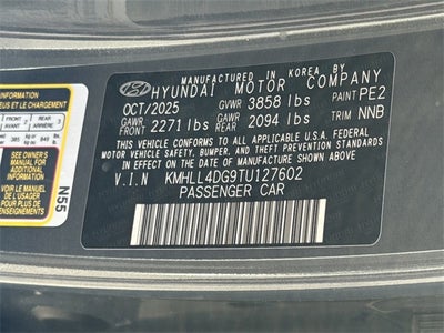 2026 Hyundai ELANTRA SE